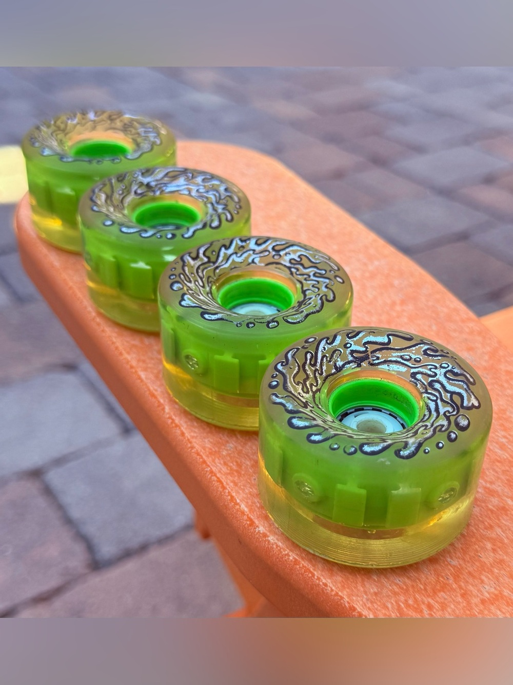 Santa Cruz *Light Ups* OG Slime Balls Skateboard Wheels Green LED 60MM 78A Used